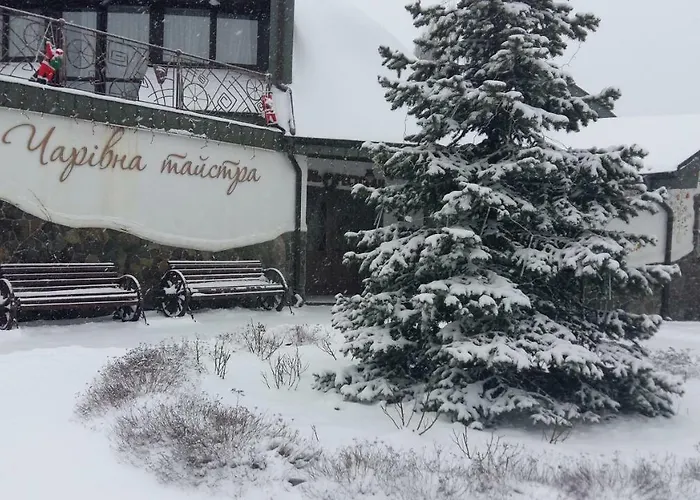 Charivna Taistra